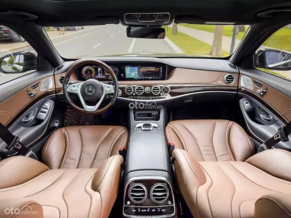 Mercedes-Benz S450L Luxury 2020 - Xe đen nội thất nâu sang trọng