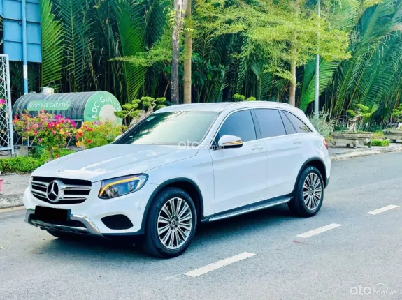 Mercedes-Benz GLC 250 4Matic 2018 - Xe đẹp, bảo dưỡng hãng đầy đủ