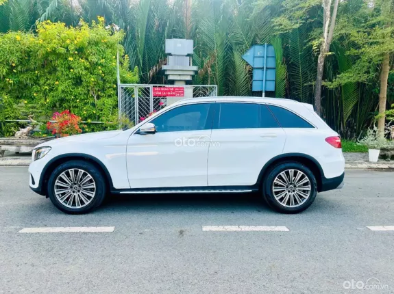 Mercedes-Benz GLC 250 4Matic 2018 - Xe đẹp, bảo dưỡng hãng đầy đủ