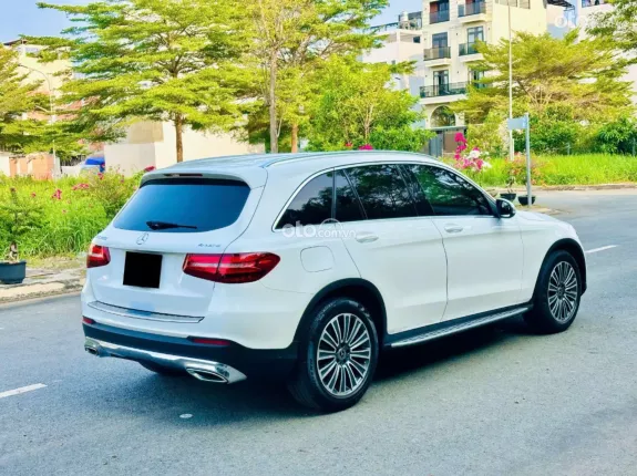 Mercedes-Benz GLC 250 4Matic 2018 - Xe đẹp, bảo dưỡng hãng đầy đủ