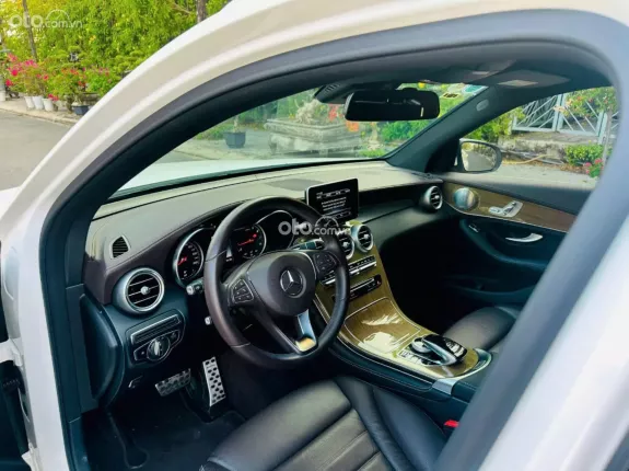 Mercedes-Benz GLC 250 4Matic 2018 - Xe đẹp, bảo dưỡng hãng đầy đủ