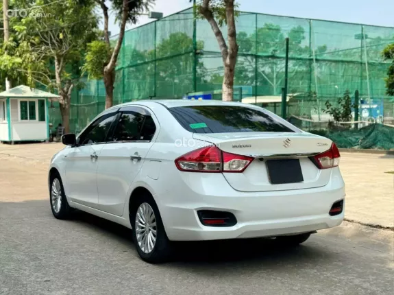 Suzuki Ciaz 1.4 AT 2018 - Xe nhập Thái, màu trắng sang trọng