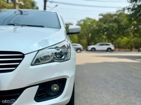 Suzuki Ciaz 1.4 AT 2018 - Xe nhập Thái, màu trắng sang trọng