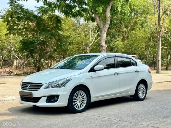 Suzuki Ciaz 1.4 AT 2018 - Xe nhập Thái, màu trắng sang trọng