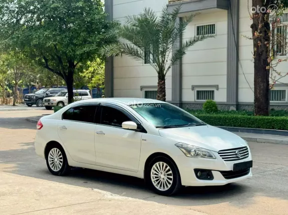 Suzuki Ciaz 1.4 AT 2018 - Xe nhập Thái, màu trắng sang trọng