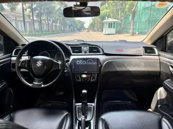 Suzuki Ciaz 1.4 AT 2018 - Xe nhập Thái, màu trắng sang trọng