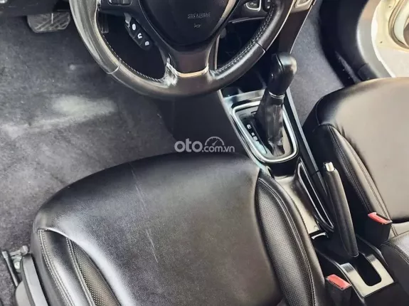 Suzuki Ciaz 1.4 AT 2018 - Xe nhập Thái, màu trắng sang trọng