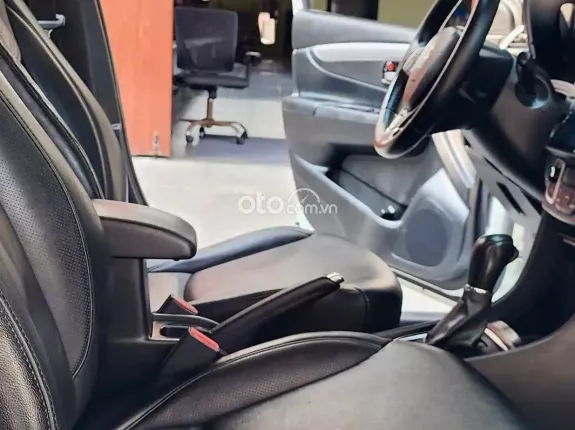 Suzuki Ciaz 1.4 AT 2018 - Xe nhập Thái, màu trắng sang trọng