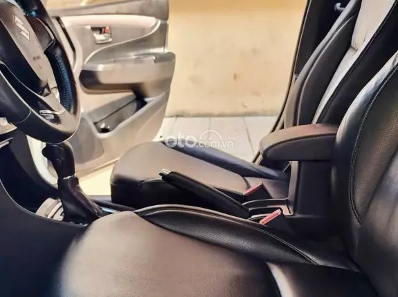 Suzuki Ciaz 1.4 AT 2018 - Xe nhập Thái, màu trắng sang trọng