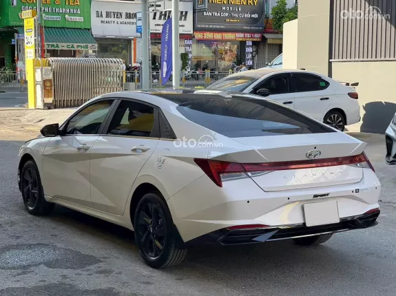 Hyundai Elantra 1.6 AT Đặc biệt 2024 - Thể thao