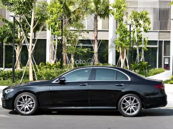 Mercedes-Benz E300 AMG 2021 - MERCEDES E300 AMG