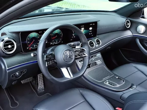 Mercedes-Benz E300 AMG 2021 - MERCEDES E300 AMG