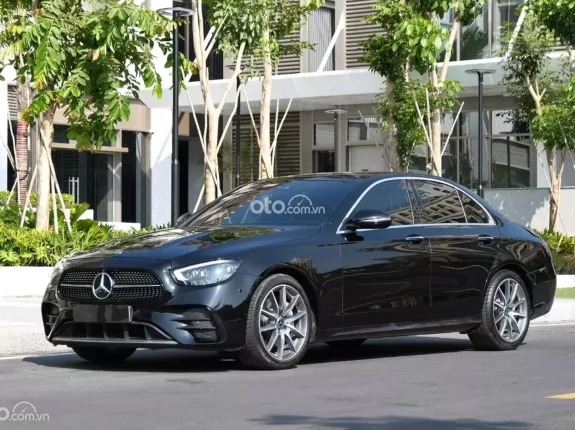 Mercedes-Benz E300 AMG 2021 - MERCEDES E300 AMG