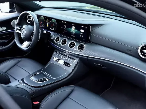 Mercedes-Benz E300 AMG 2021 - MERCEDES E300 AMG