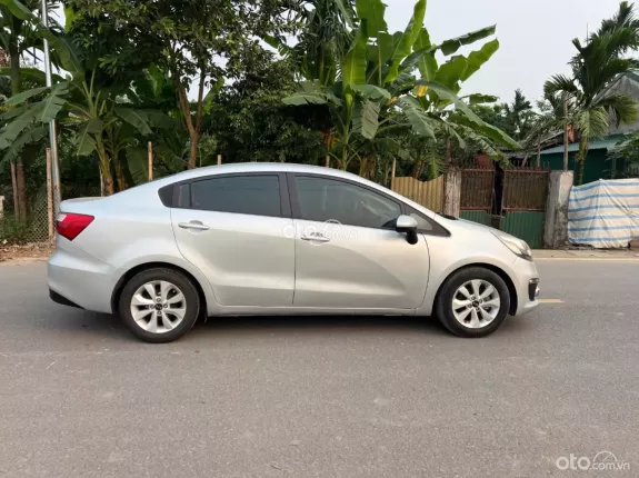 Kia Rio 1.4MT 2015 - Xe tư nhân, xe đại chất, không lỗi. Máy số keo chỉ zin. Nội ngoại thất đẹp. Có màn hình