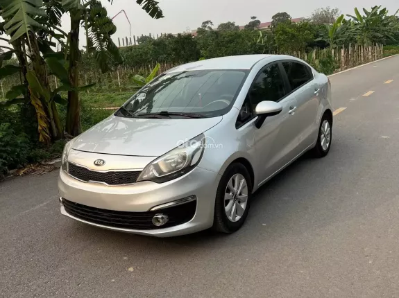 Kia Rio 1.4MT 2015 - Xe tư nhân, xe đại chất, không lỗi. Máy số keo chỉ zin. Nội ngoại thất đẹp. Có màn hình