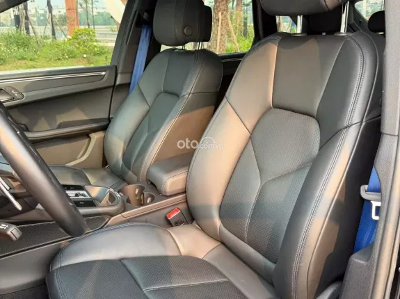 Porsche Macan 2.0 2023 - Tiết kiệm ngay 1tỉ, bank 70%