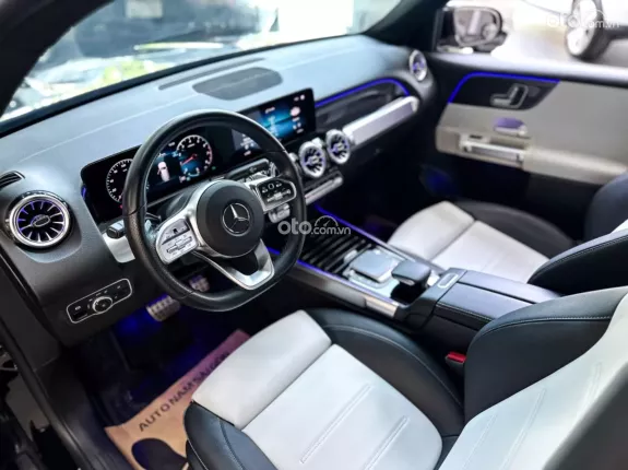 Mercedes-Benz GLB 200 AMG 2022 - Mercedes GLB200 AMG Form thể thao, nội thất sang xịn