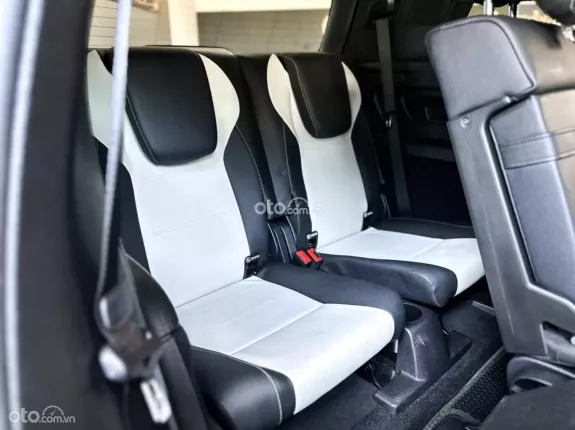 Mercedes-Benz GLB 200 AMG 2022 - Mercedes GLB200 AMG Form thể thao, nội thất sang xịn