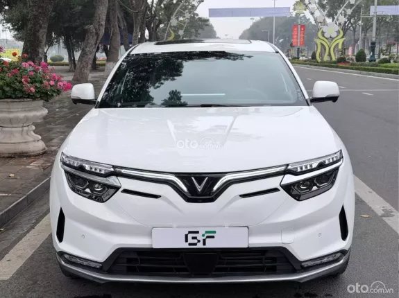 VinFast VF8 Plus 2024 - SUV điện chạy ít km như mới