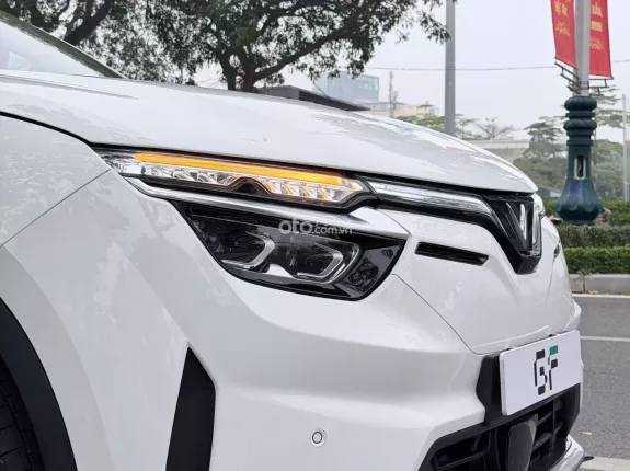 VinFast VF8 Plus 2024 - SUV điện chạy ít km như mới