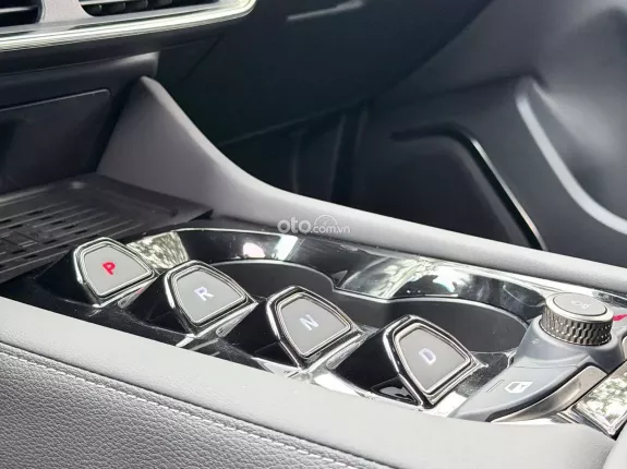 VinFast VF8 Plus 2024 - SUV điện chạy ít km như mới