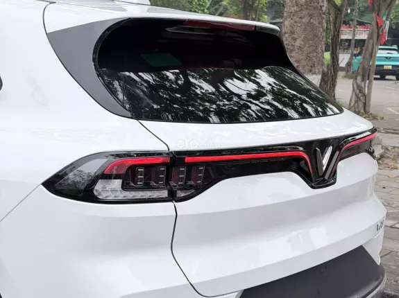 VinFast VF8 Plus 2024 - SUV điện chạy ít km như mới
