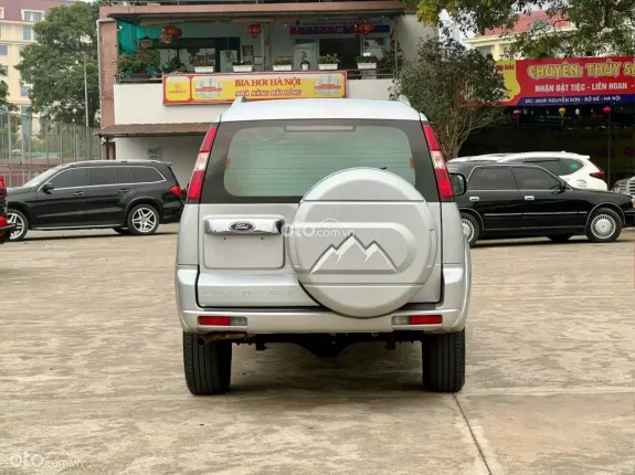 Ford Everest 2011 - Ford Everest 2.6MT nhập khẩu Thái Lan