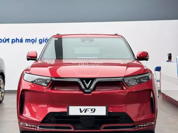 VinFast VF9 Plus 2026 - Tổng ưu đãi lên tới 18% giá xe