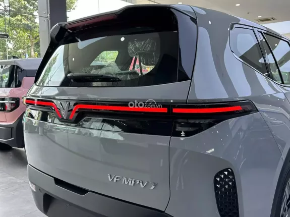 VinFast VF MPV7 2026 - Giảm ngay 147tr trừ thẳng vào giá xe