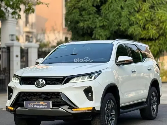 Toyota Fortuner 2.4 AT 4x2 Legender 2021 - Chủ đi giữ gìn, giá tốt thương lượng