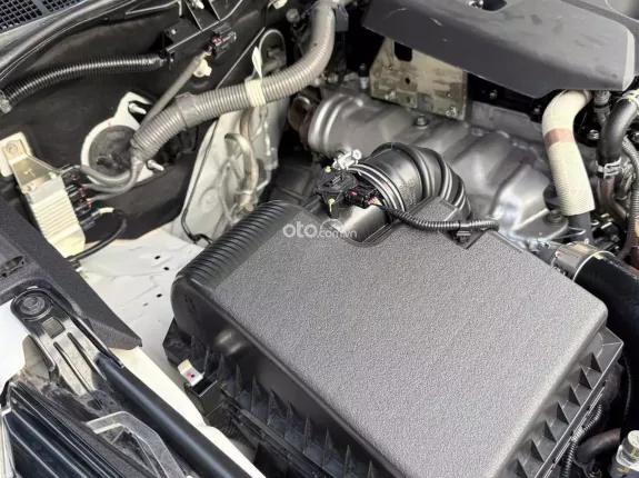 Toyota Fortuner 2.4 AT 4x2 Legender 2021 - Chủ đi giữ gìn, giá tốt thương lượng