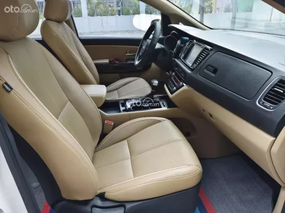 Kia Sedona 2.2 Platinum D 2017 - Đẹp chất
