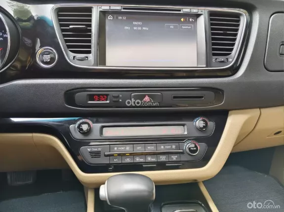 Kia Sedona 2.2 Platinum D 2017 - Đẹp chất
