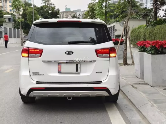 Kia Sedona 2.2 Platinum D 2017 - Đẹp chất