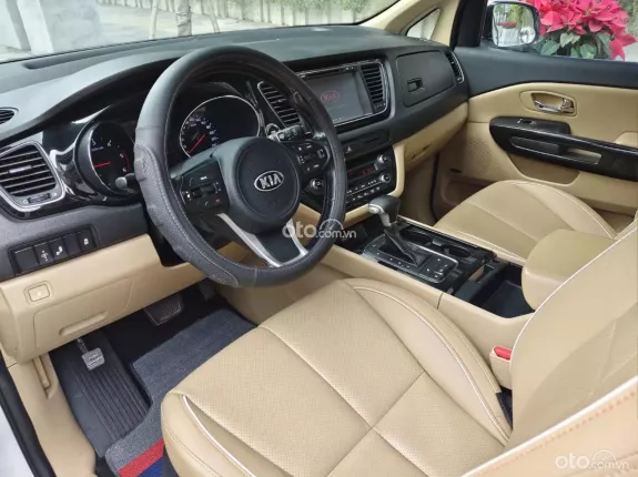 Kia Sedona 2.2 Platinum D 2017 - Đẹp chất