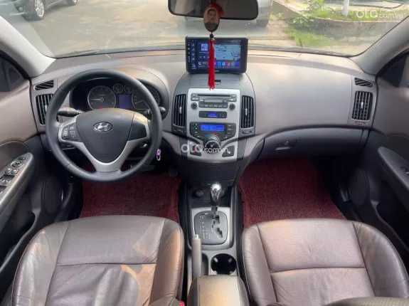 Hyundai i30 CW 1.6 AT 2011 - Nhập khẩu
