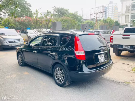 Hyundai i30 CW 1.6 AT 2011 - Nhập khẩu