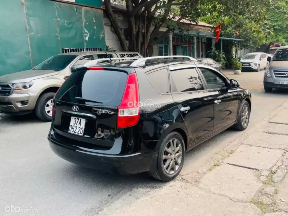 Hyundai i30 CW 1.6 AT 2011 - Nhập khẩu