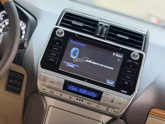 Toyota Land Cruiser Prado VX 2018 - Cam kết chất lượng, check test thoải mái