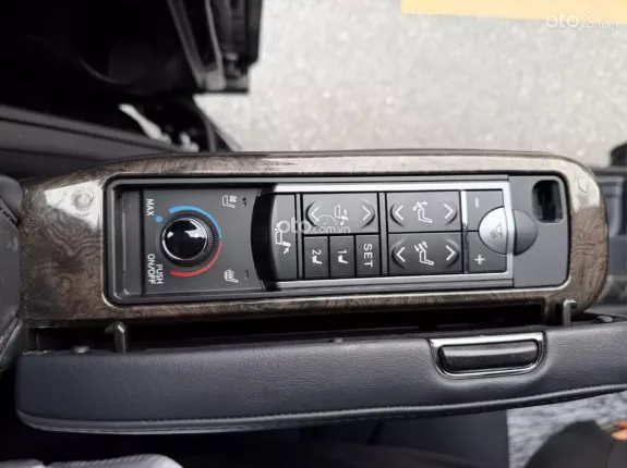 Toyota Alphard Executive Lounge 2019 - Toyota Alphard 2020