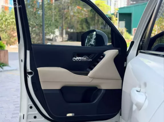 Toyota Land Cruiser V6 3.5L TURBO 2023 - Xe cực đẹp, nội thất kem