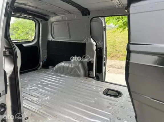 Hyundai Grand Starex 2.5 MT 2017 - Hyundai Grand Starex 2017 Van 2.5 máy dầu, số sàn cực chất!