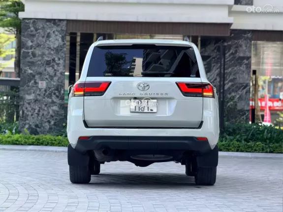 Toyota Land Cruiser V6 3.5L TURBO 2023 - Xe màu trắng nội thất kem