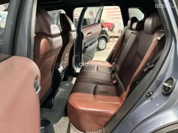 Toyota Corolla Cross 1.8 V  2023 - Xe siêu lướt, cực đẹp