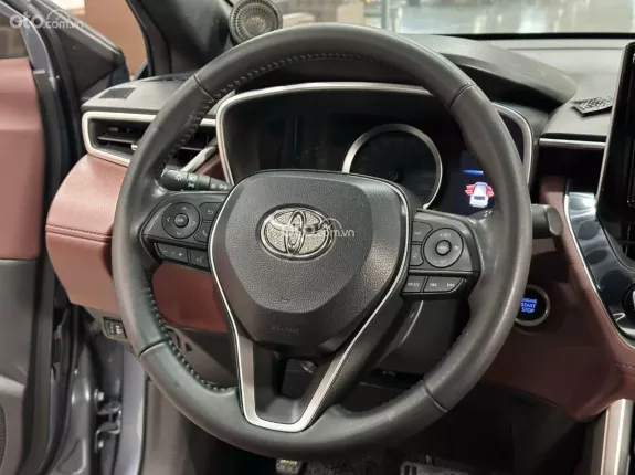 Toyota Corolla Cross 1.8 V  2023 - Xe siêu lướt, cực đẹp