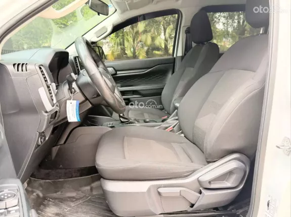 Ford Ranger XLS 2.0L 4x2 AT 2024 - BÁN TẢI 5 CHỖ SỐ TỰ ĐỘNG_CHỞ HÀNG HÓA_XE CHÍNH HÃNG