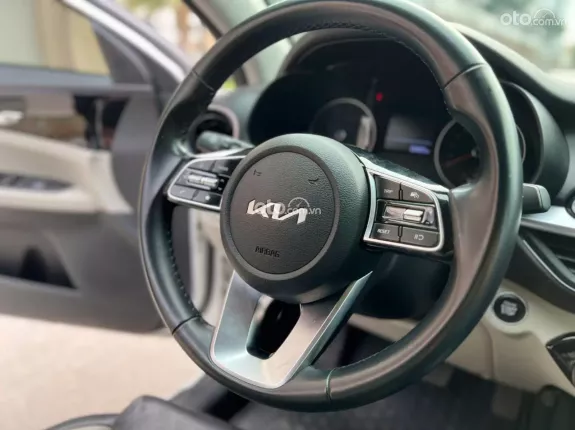 Kia K3 1.6 Luxury 2022 - Xe đẹp bảo dưỡng full hãng