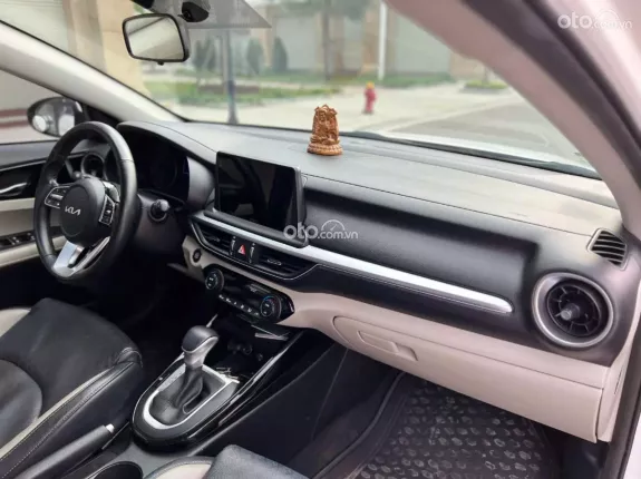Kia K3 1.6 Luxury 2022 - Xe đẹp bảo dưỡng full hãng
