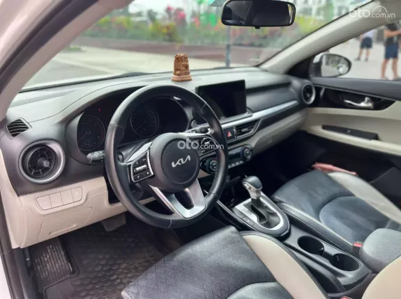 Kia K3 1.6 Luxury 2022 - Xe đẹp bảo dưỡng full hãng